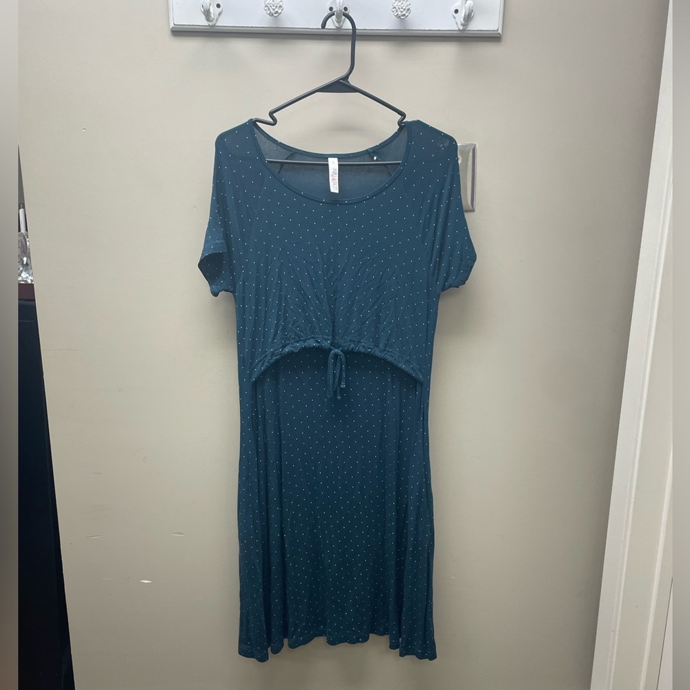 Latched Mama Printed Drawstring T-Shirt Nursing Dress - Medium / Teal Dots